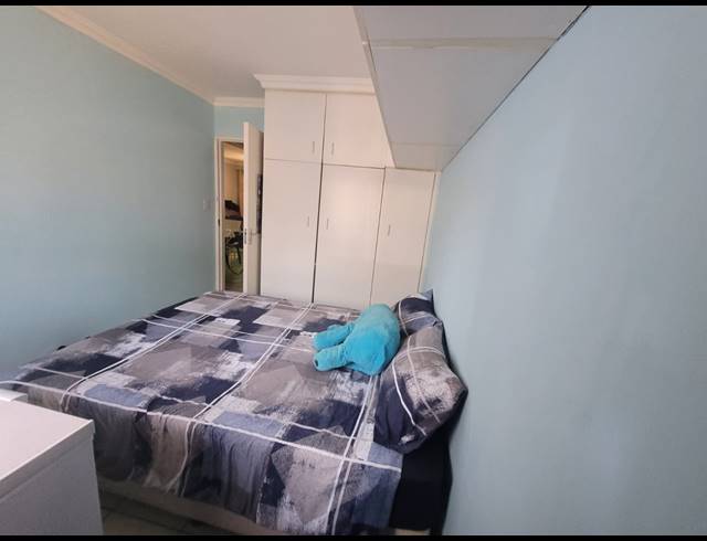 2 BEDROOM APARTMENT TO LET IN ESSENWOOD